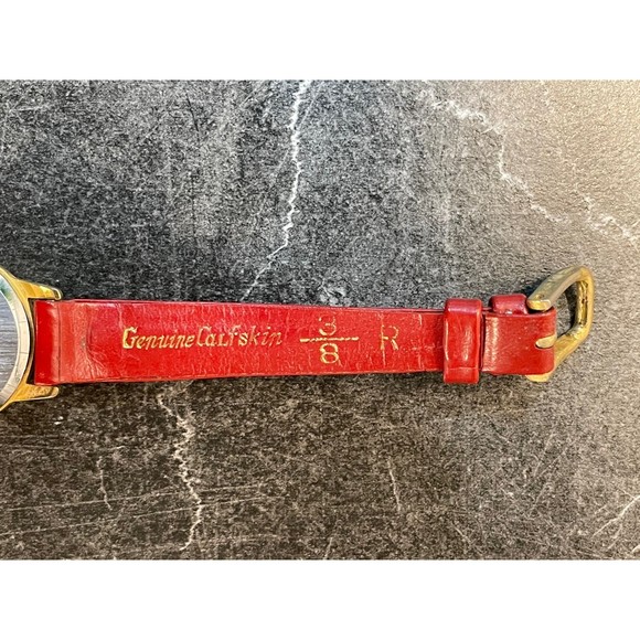 Vintage Ladies Red Hudson Watch with Mystery Second Hand Dial - Picture 6 of 7